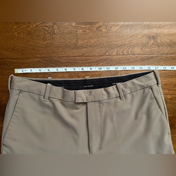VAN HEUSEN PANTS 34x30 DARKER KHAKI CHINO FLEX STRAIGHT FIT - Picture 3 of 6
